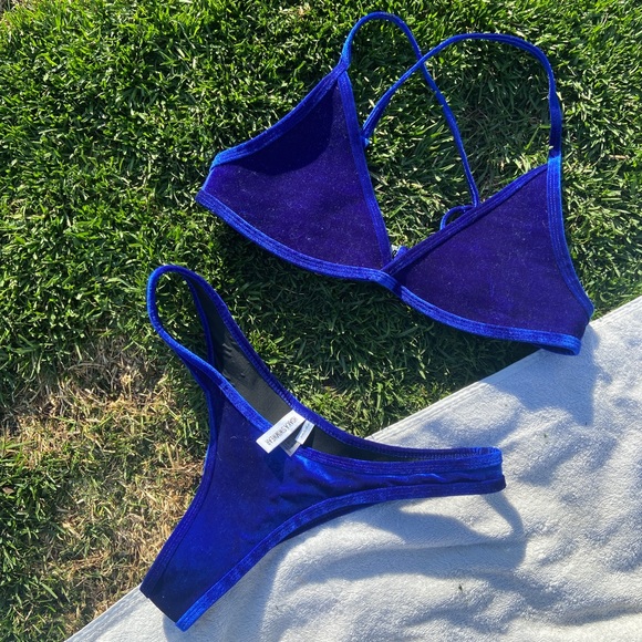 HOAKA SWIM CLEAROUT - Picture 6 of 10